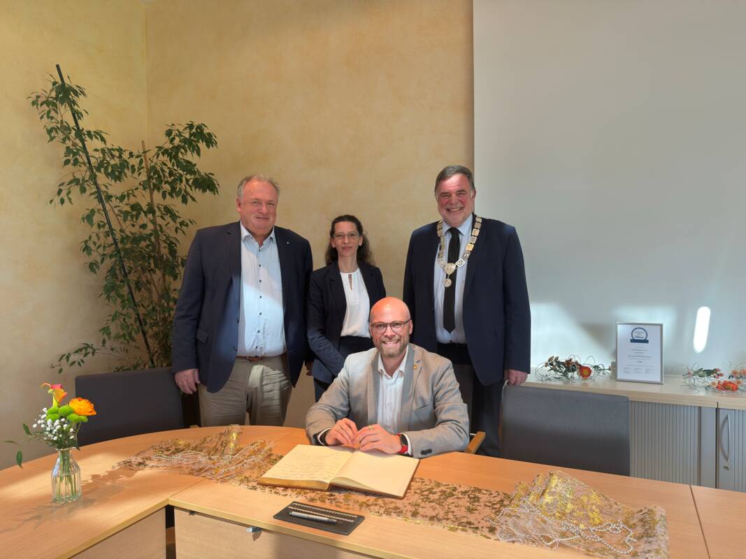 Bayerischer Staatsminister für Digitales, Dr. Fabian Mehring, zu Besuch in unserer Marktgemeinde, 17.04.2026